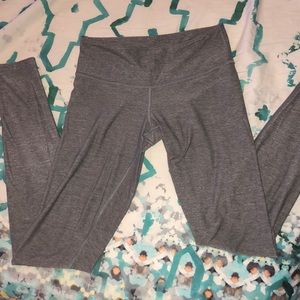 Light heather grey Lulu Lemon leggings